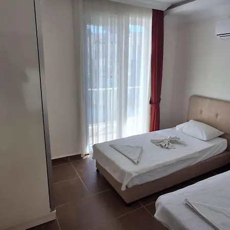 Apartament C1 *